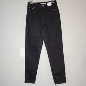 NWT Topshop Mom Highrise Tapered Black Jeans Women's Size 4 (29" Inseam)